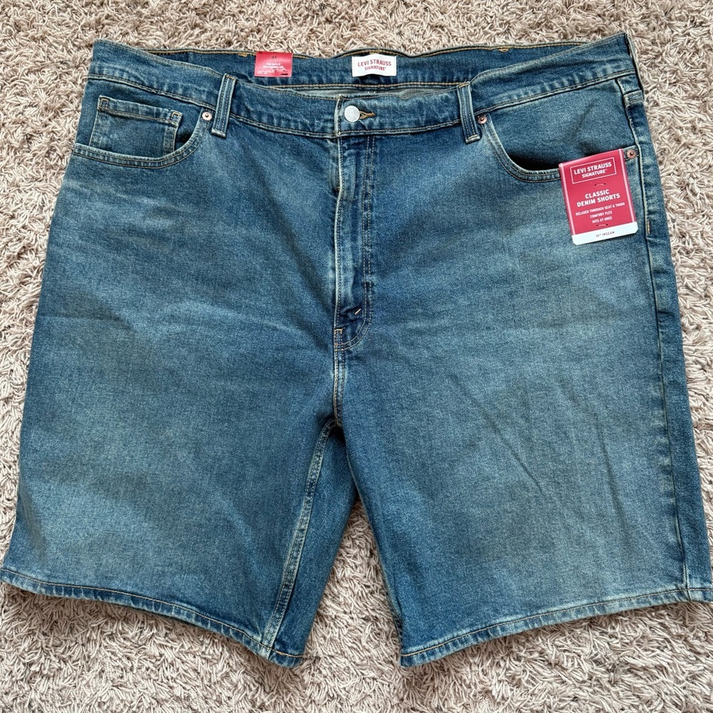 Levi Strauss Signature Men's Classic Denim Shorts 10” Inseam Size: 44